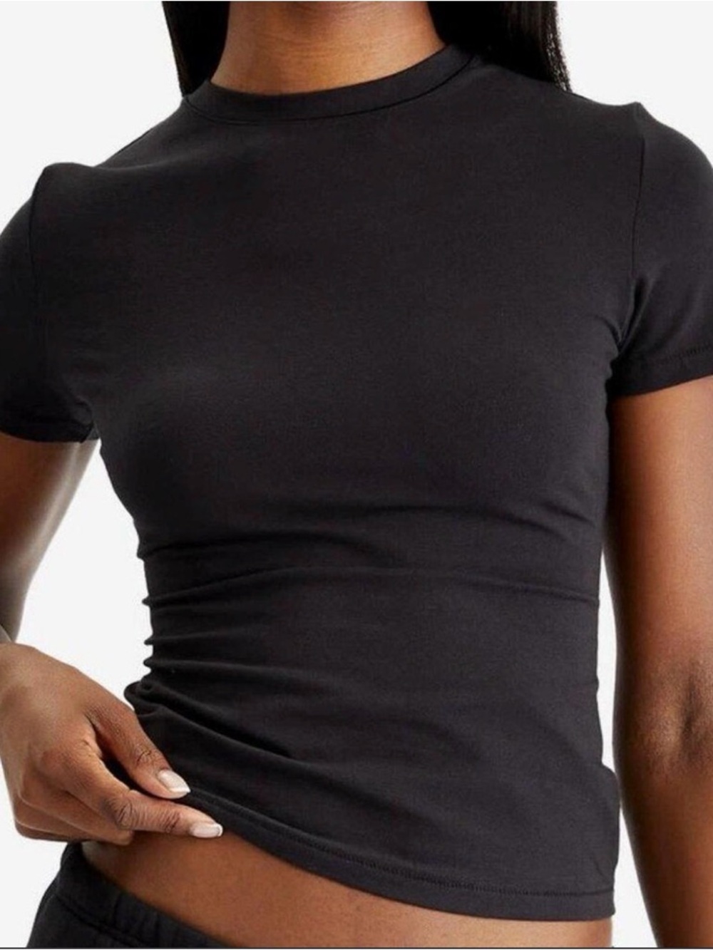 NWT SKIMS Soft Smoothing Seamless T-Shirt — Eclipse